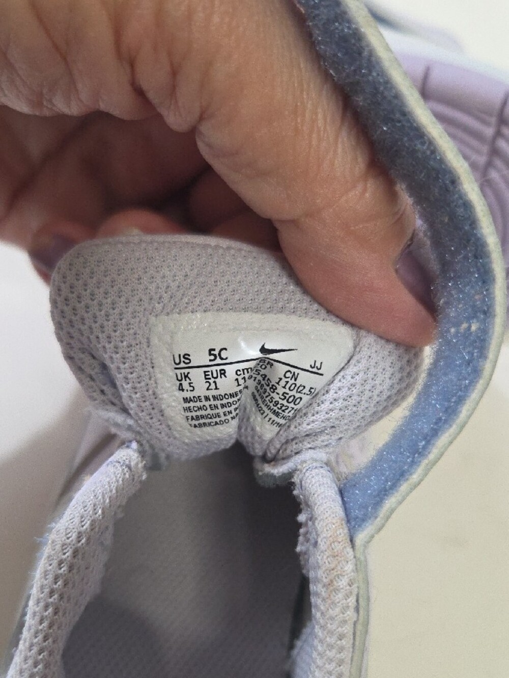 Nike Kids Lavender Hook-and-Loop Sneakers Size 5 Kids. - Picture 4 of 4